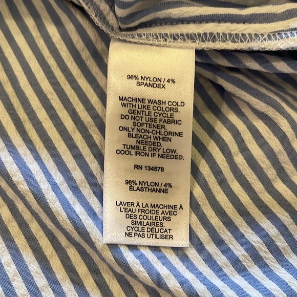 Vineyard Vines Performance Top Size Small - Picture 3 of 3